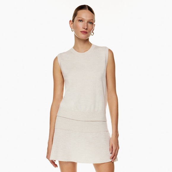 Aritzia Babaton Sweater Vest - Size S - Picture 1 of 3